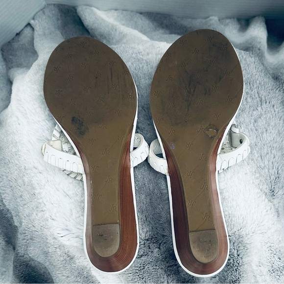 Jack Rogers Devyn Demi Wedge Sandal White Patent Leather Medallion Thong size 8 - Picture 7 of 10